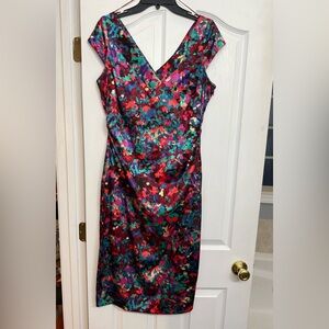 London Style V-Neck Multicolor Floral Midi Dress